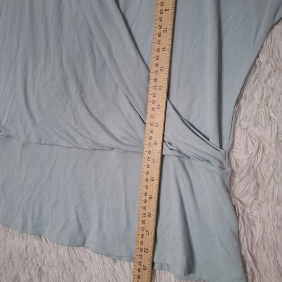 Brooks Brothers Wrap Blue Top Womens Size Large Draped Short Sleeve Rayon - Picture 4 of 9